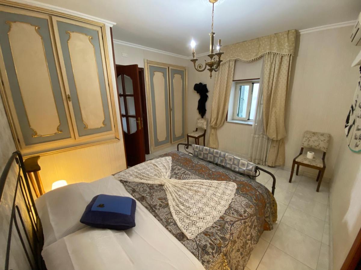 Casa Kamalei, Tra Plebiscito E Lungomare Apartment Naples Exterior photo